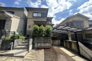 【新着物件★右京区梅ヶ畑高鼻町★中古戸建】自然溢れる閑静な住宅街♪カーポート付き駐車場有(車種による)♪陽当たり・通風良好♪