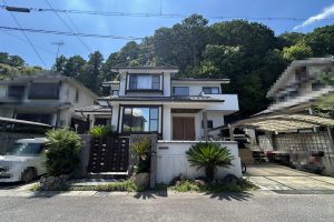 【新着物件★北区西賀茂円峰★中古戸建】2018年一部リフォーム済♪駐車場3台分あり(車種による)♪窓が多く、陽当たり通風良好♪